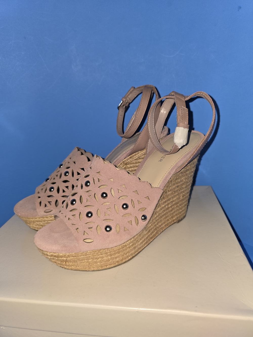 You Can Save A Life🌸 Marc Fisher Pink Suede Espadrille Wedges Size 9.5 BNIB 💕
